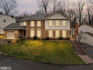 9916 Hemlock Woods Ln, Burke, VA 22015