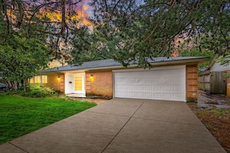 1011 Beaver Bend Rd, Houston, TX 77088
