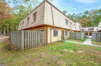 1432 Granada Ct, Newport News, VA 23608