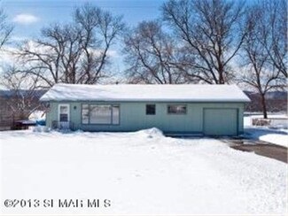 S2939 Indian Creek Rd, Fountain City, WI 54629