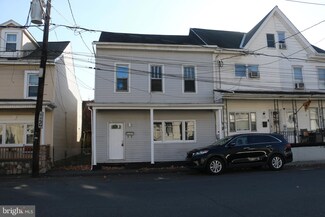 225 North St, Minersville, PA 17954
