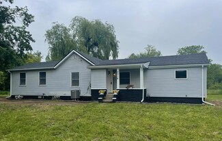 2316 N Cedar Rd, Fowlerville, MI 48836