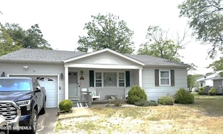 89 Brakenbury Dr, Toms River, NJ 08757
