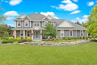 W245N7230 Stonefield Dr, Sussex, WI 53089