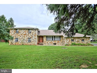 1303 Kirks Ln, Dresher, PA 19025