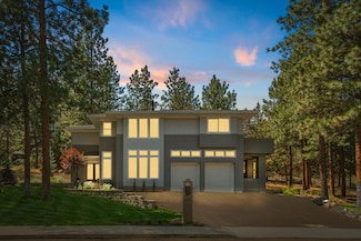 2826 NW Mccook Ct, Bend, OR 97701