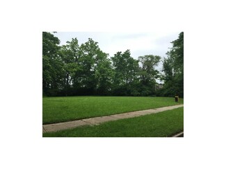 2714 Campbell St, Kansas City, MO 64109