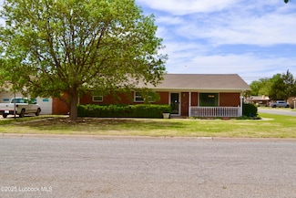 200 Crescent Dr, Littlefield, TX 79339