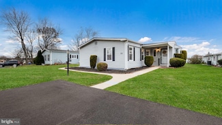 731 Dogwood Dr, North Wales, PA 19454