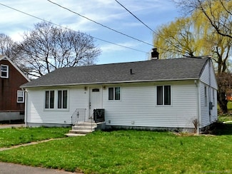 55 Peacock Dr, Meriden, CT 06451