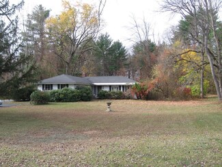 83 Mountain Rd, Concord, NH 03301