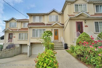 297 Myrtle Ave, Staten Island, NY 10310