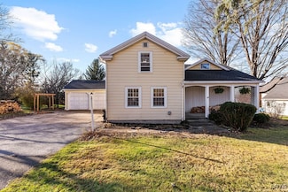 1825 E Lake Rd, Skaneateles, NY 13152