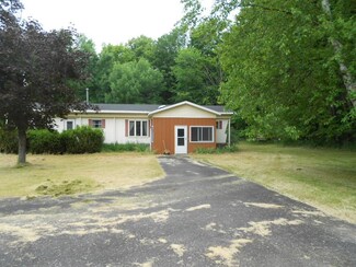 8978 Sprang Rd, Curtis, MI 49820