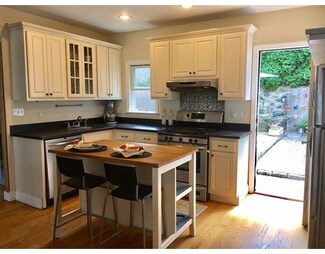 5 Hill St, Charlestown, MA 02129
