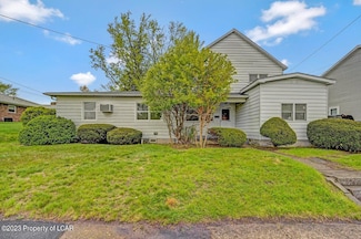 42 Winter St, Pittston Township, PA 18640