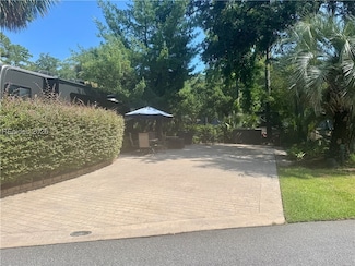 133 Arrow Rd, Hilton Head Island, SC 29928