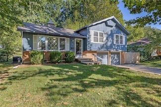 9403 Richmond Ave, Kansas City, MO 64138