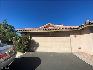 3611 Laguna Del Sol Dr, Las Vegas, NV 89121