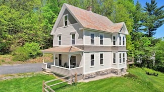 5 Gill Terrace, Ludlow, VT 05149