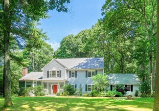 76 Woodridge Rd, Wayland, MA 01778