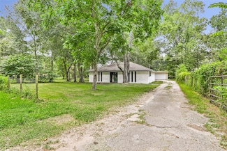 1013 Lake Glen Rd, Huffman, TX 77336