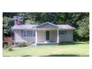 3605 N Vandeventer Rd, Bloomfield, IN 47424