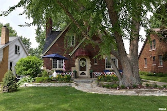 3307 N Biltmore Ave, Peoria, IL 61604