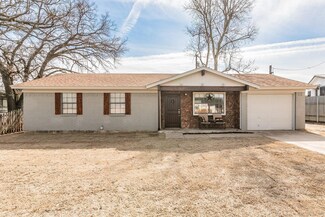 112 Dennis Dr, Azle, TX 76020