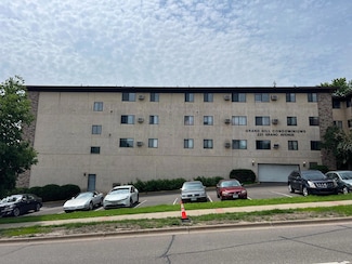 221 Grand Ave W Unit 104, South Saint Paul, MN 55075