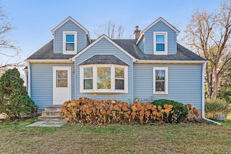 2466 Clearview Ave, New Brighton, MN 55112