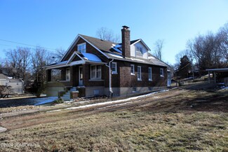 206 E Ashley St, Jefferson City, MO 65101