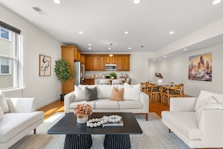 37 Coffey St Unit 4, Boston, MA 02122