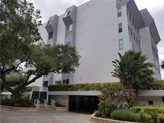 1255 E Peppertree Dr Unit 201, Sarasota, FL 34242