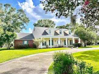 627 W Main St, Gonzales, LA 70737