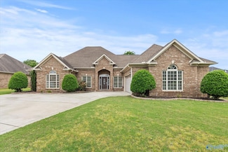2201 Martinwood Ln SW, Decatur, AL 35603