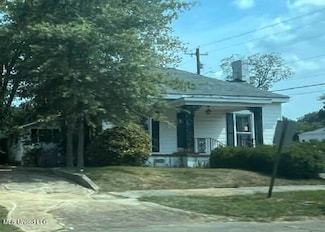 211 E Main St, New Albany, MS 38652