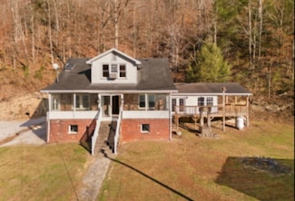 395 Kenmont Rd, Jeff, KY 41729
