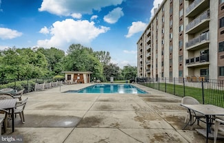 27208 Valley Run Dr Unit 208, Wilmington, DE 19810