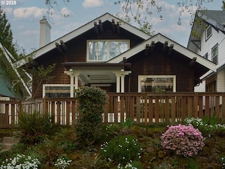 444 NE Floral Place, Portland, OR 97232