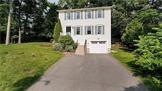 28 Narragansett Rd, Cumberland, RI 02864