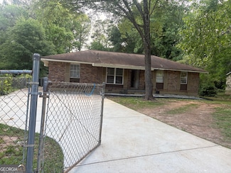 8145 Attleboro Dr, Jonesboro, GA 30238