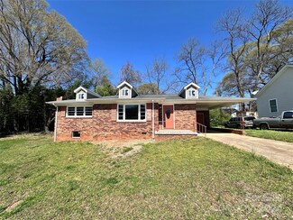 808 W Georgia Ave, Bessemer City, NC 28016