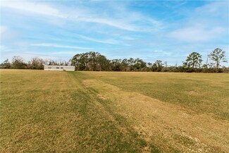 15029 D T Stewart Rd, Bogalusa, LA 70427