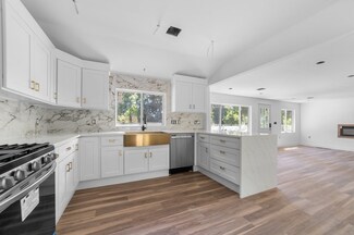 88 Dunstable Rd, Westford, MA 01886