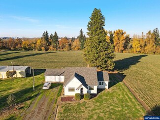 11113 Dahl Rd NE, Silverton, OR 97381