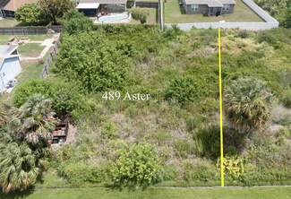 489 SW Aster Rd, Port Saint Lucie, FL 34953
