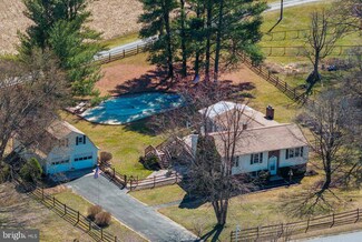 613 Sherry Dr, Sykesville, MD 21784
