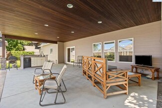 120 Andrea Ln, Richland, WA 99352