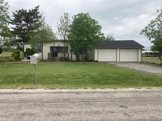 196 Ledbetter Rd, Mineral Wells, TX 76067